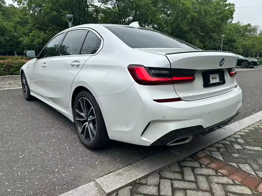 BMW 3 Series 3 2022 325i M Sport