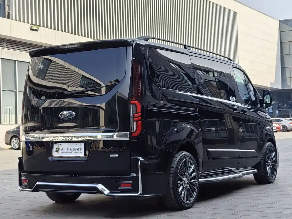 Ford Tourneo 2024 2.0T AT Plus