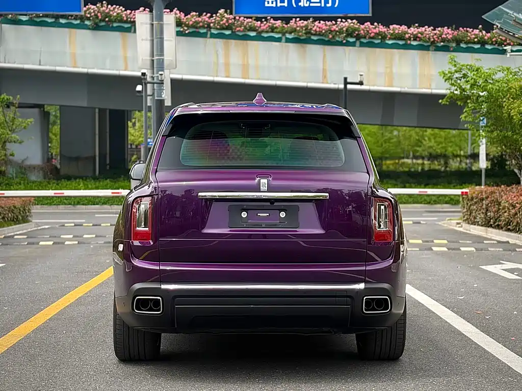 Rolls-Royce Cullinan — миниатюра 3