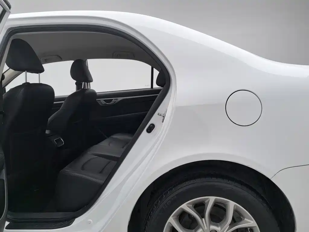 Geely Vision — миниатюра 15