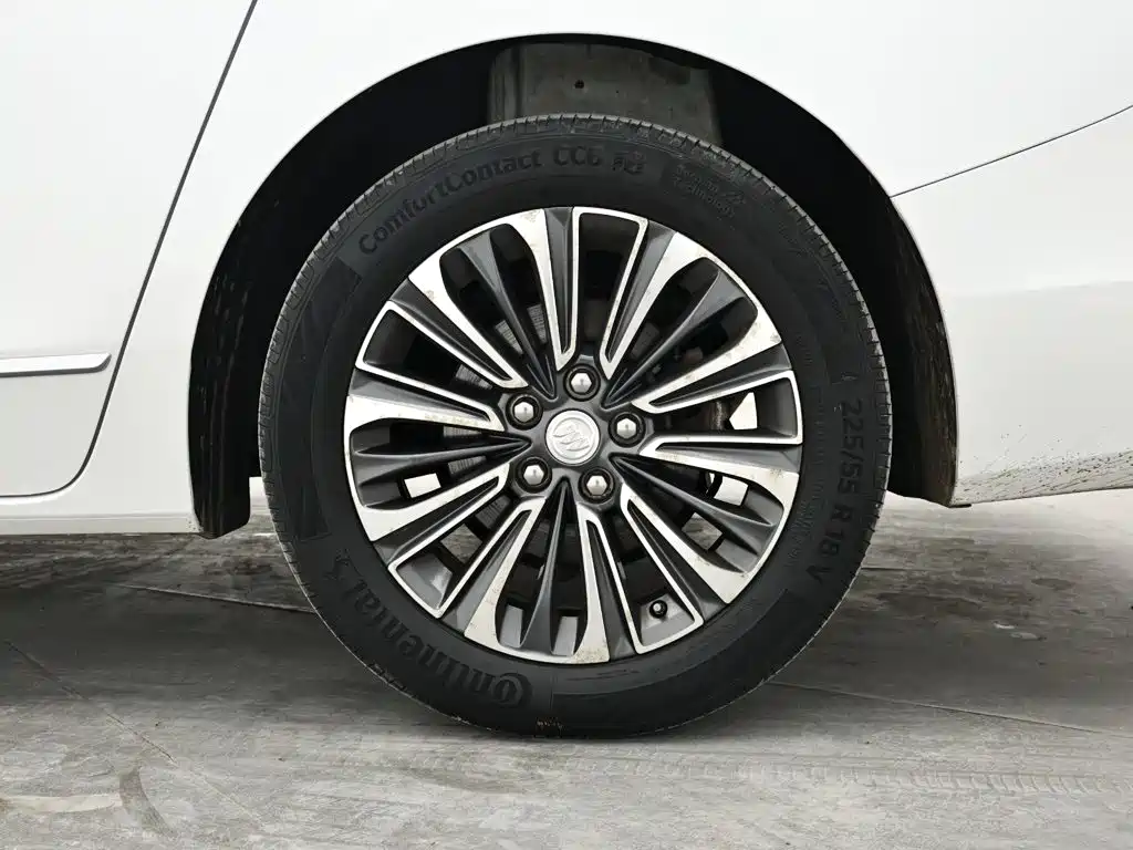 Buick GL8 — миниатюра 9