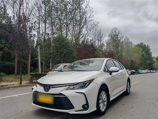 TOYOTA COROLLA 2023