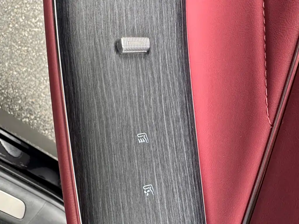 AITO AITO M8 — миниатюра 12
