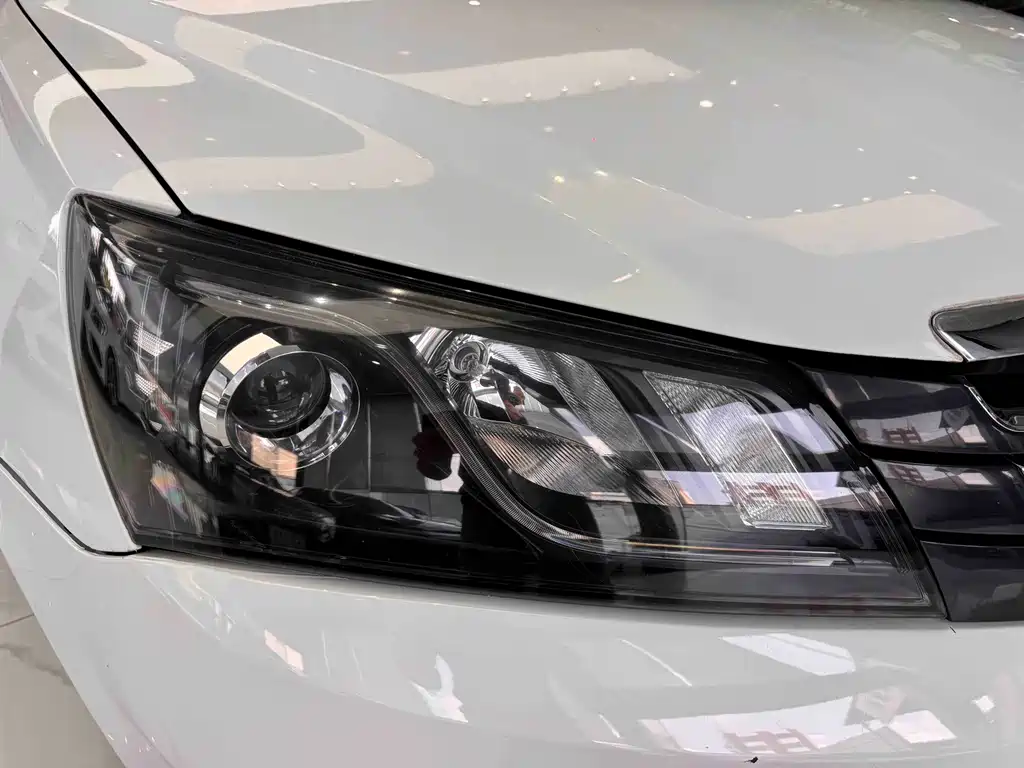 Geely Emgrand — миниатюра 9