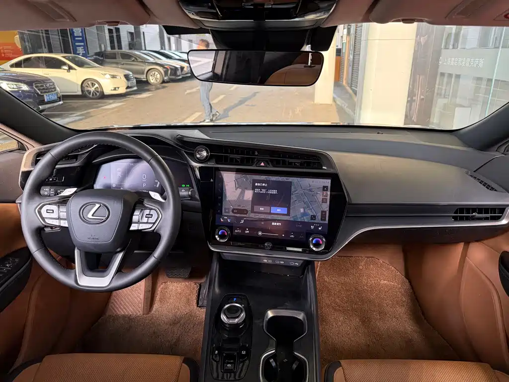 Lexus RZ — миниатюра 10