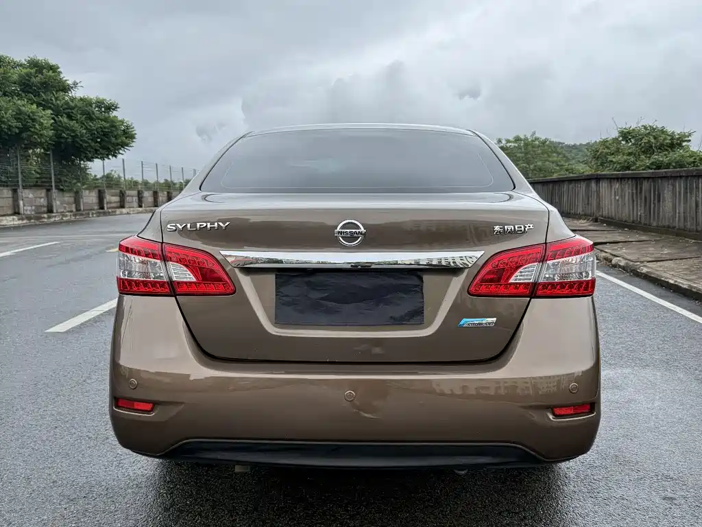 Nissan Sylphy — миниатюра 8