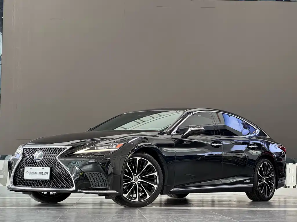 Lexus LS 2021
