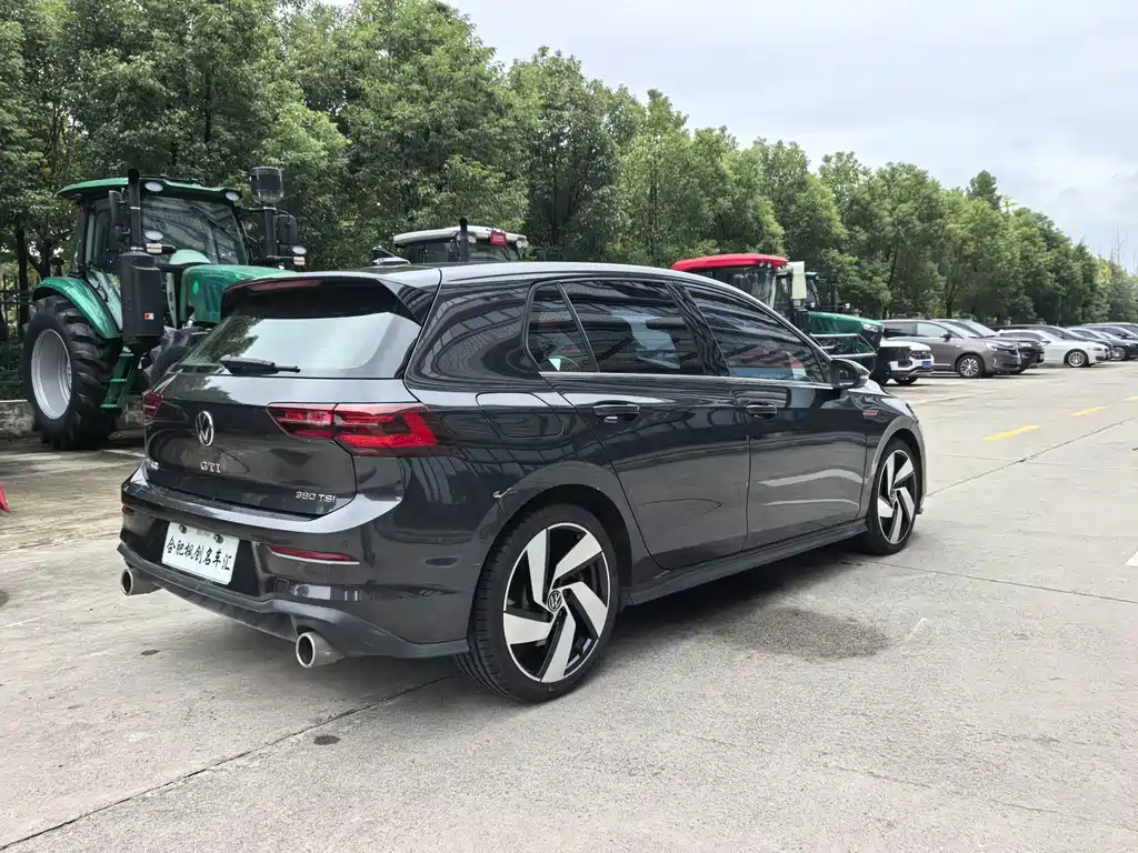 Volkswagen Golf GTI — миниатюра 11