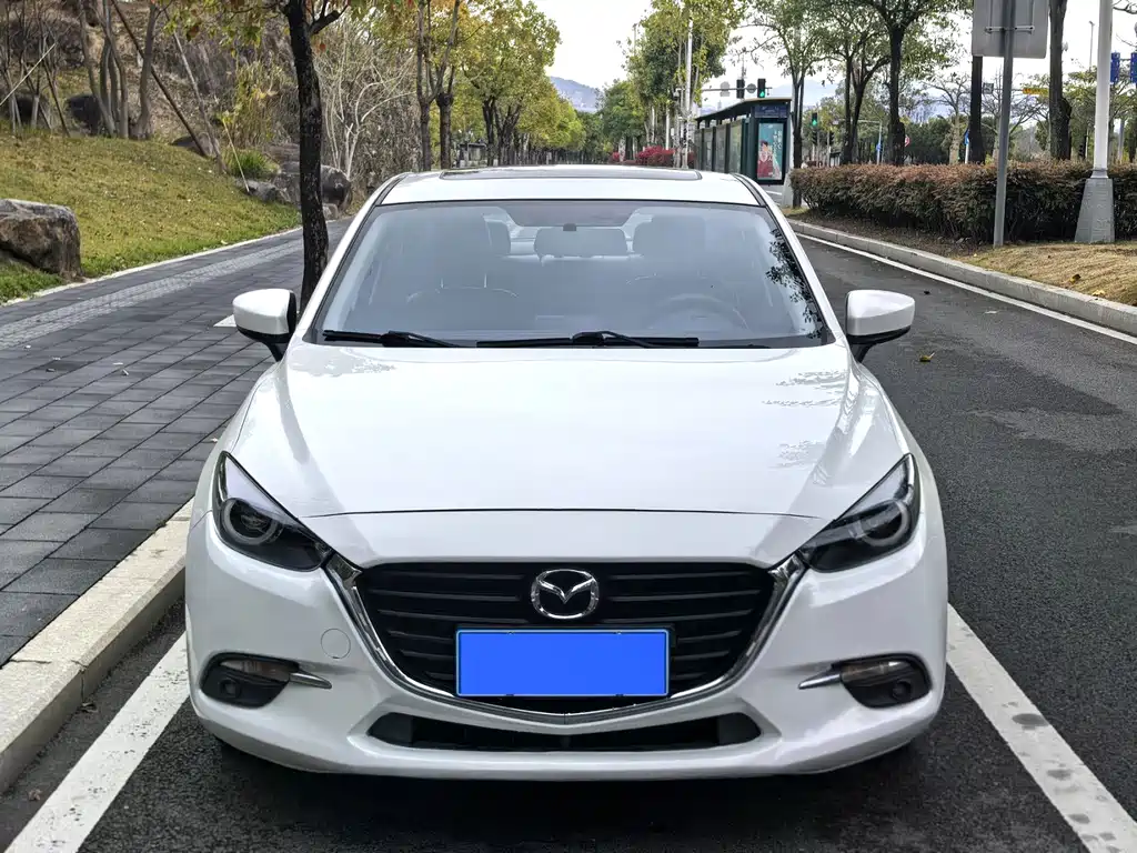 MAZDA 3 ANGKESAILA