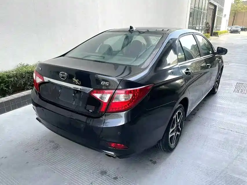 BYD G5