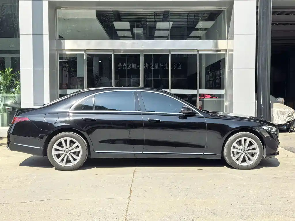 Mercedes-Benz S-Class — миниатюра 8