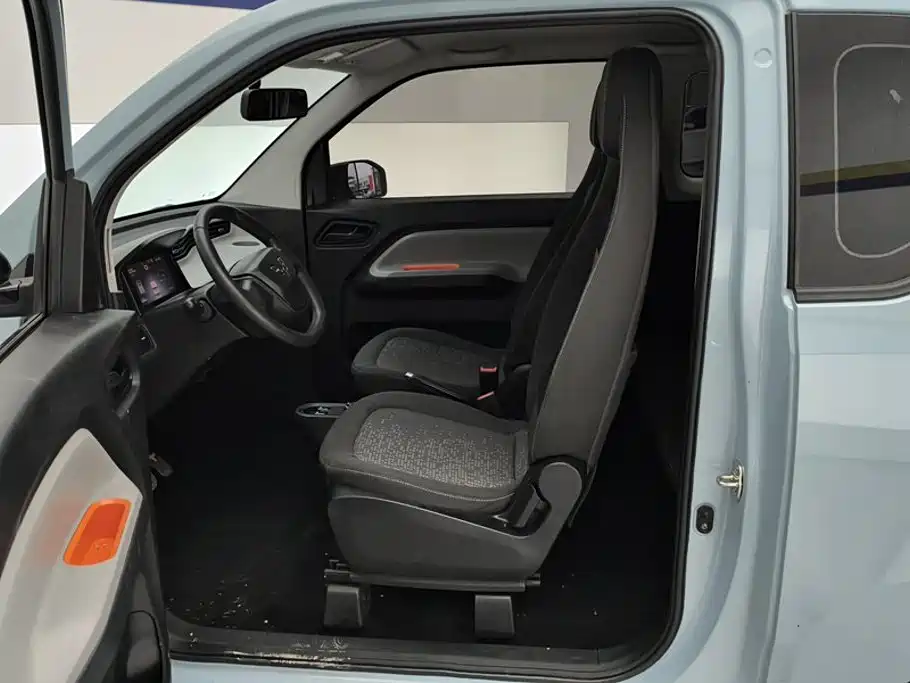 Wuling MINIEV — миниатюра 9