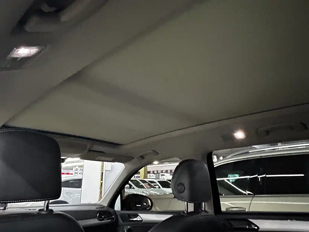Volkswagen Tiguan L L 2019 330TSI AT Luxury VI