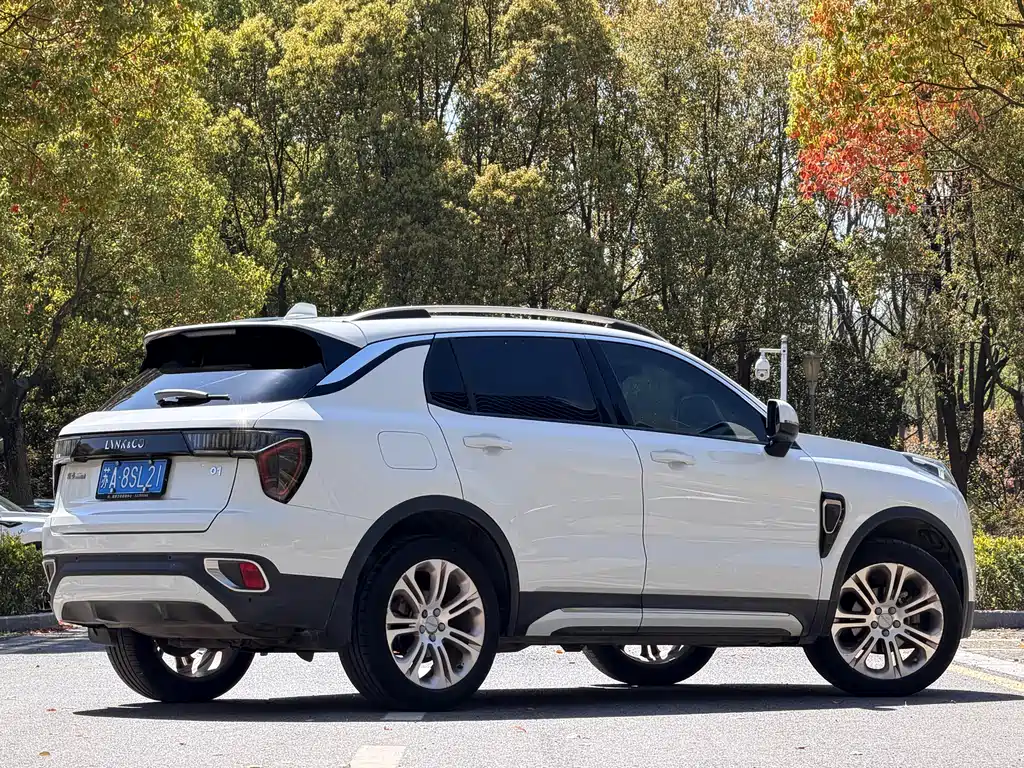 Lynk & Co 01 2017 2.0T Pro