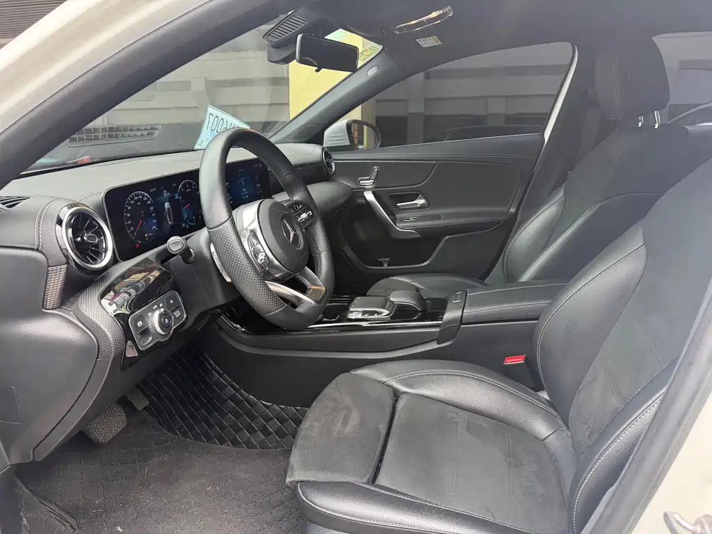 Mercedes-Benz A-Class — миниатюра 4