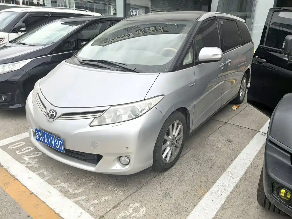 Купить Toyota Previa