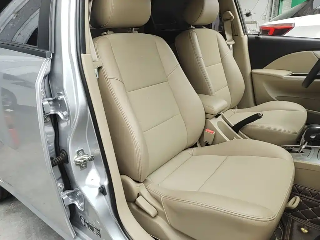 Buick Excelle — миниатюра 25