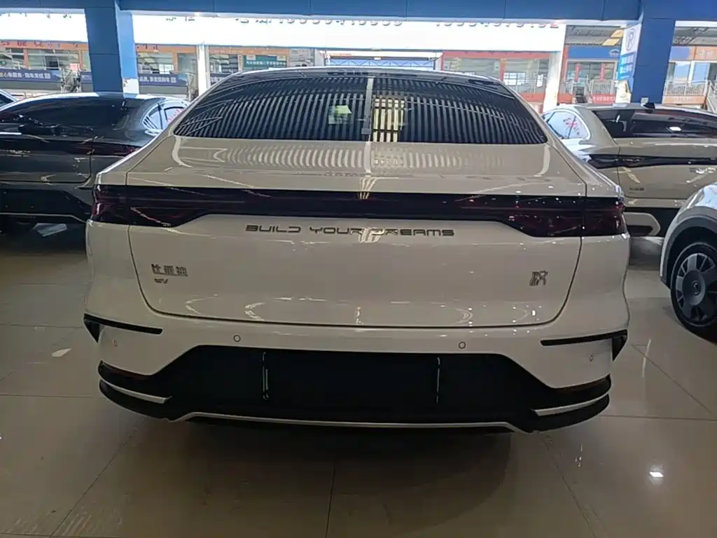 BYD Han — миниатюра 6