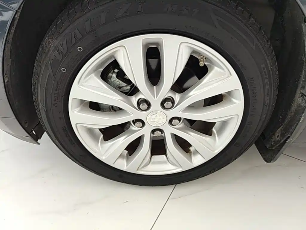 Buick Excelle — миниатюра 23