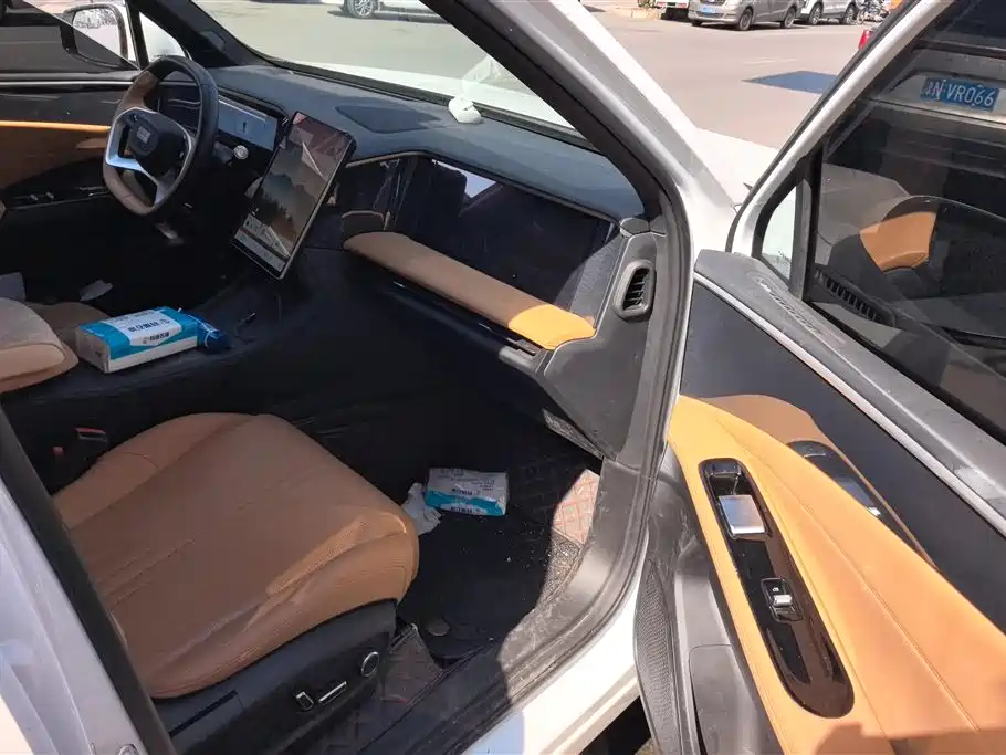 GEELY GALAXY GALAXY L7