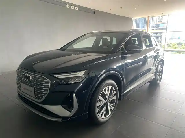 AUDI  Q4 E TRON 2024