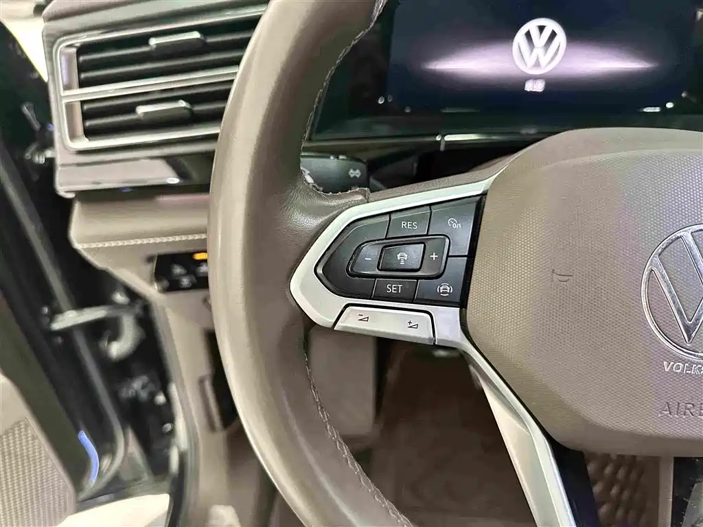 Volkswagen Viloran — миниатюра 9