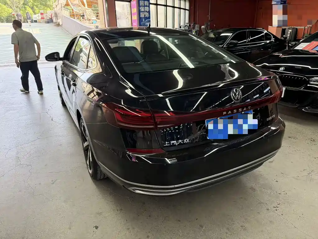 Volkswagen Passat 2024 330TSI Elite