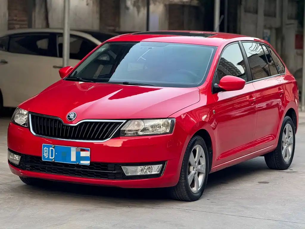 Skoda Rapid Spaceback 2015