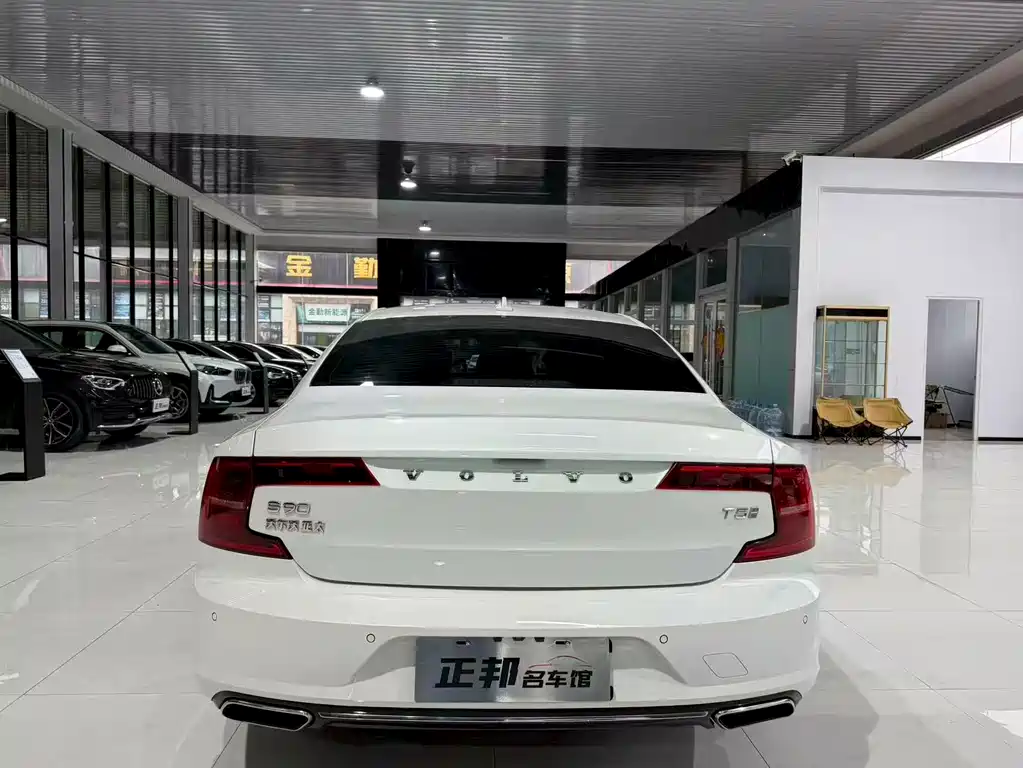 Volvo S90 2019 T5