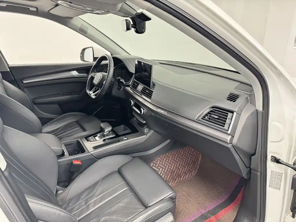 Audi Q5L — миниатюра 15