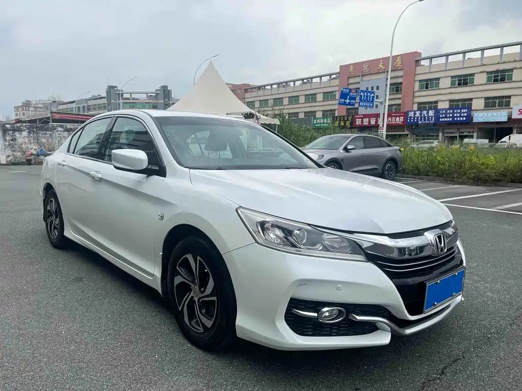 Honda Accord — миниатюра 3