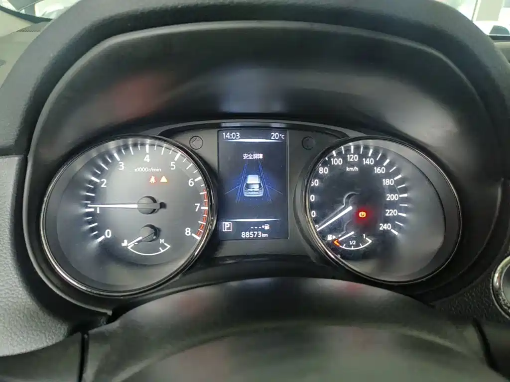 Nissan X-Trail — миниатюра 12