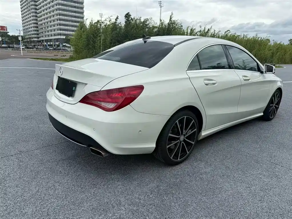 Mercedes-Benz CLA 2016 CLA 200 Fashion