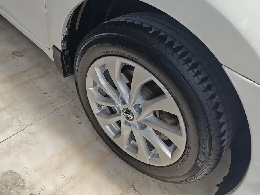 Nissan Sylphy — миниатюра 6