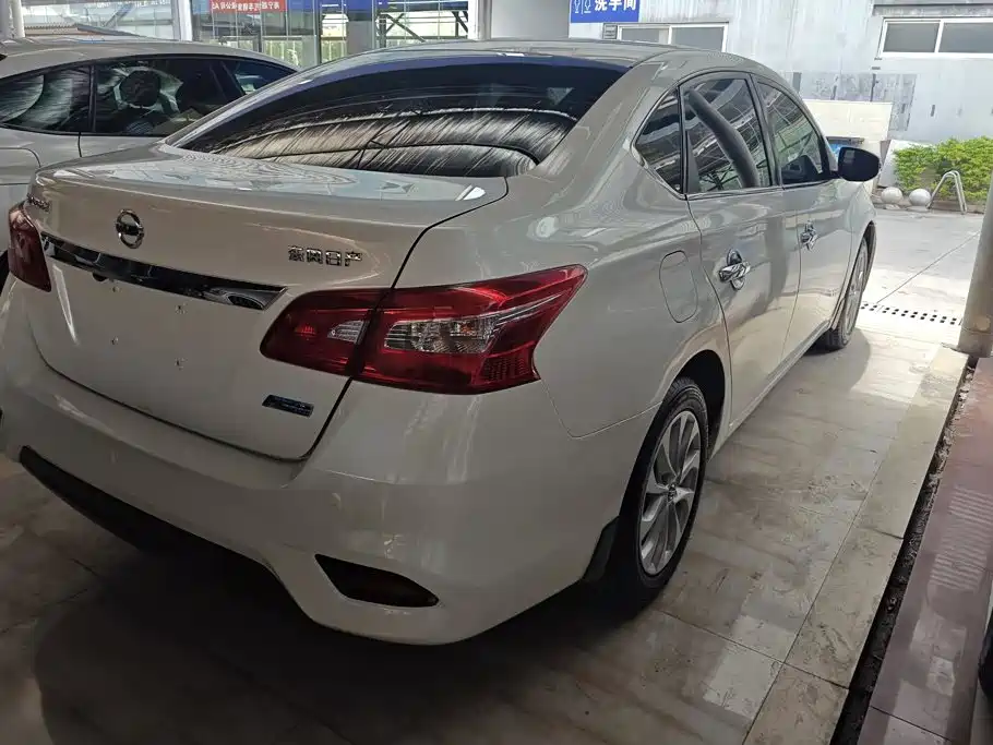 Nissan Sylphy — миниатюра 3
