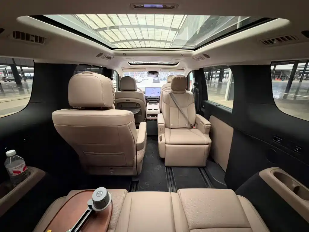 Li Auto Li MEGA — миниатюра 13