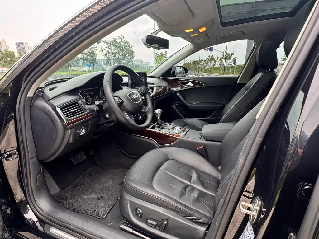 Audi A6L 2014 30 FSI Comfort