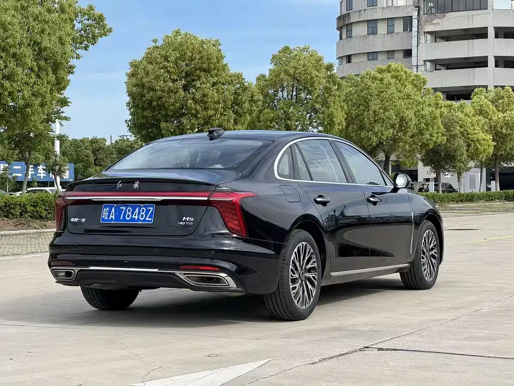 Hongqi H5 2025 2.0T AT