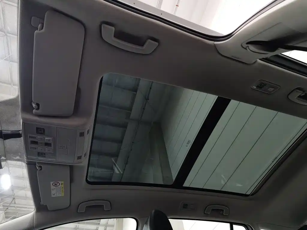 Volkswagen Golf Sportsvan — миниатюра 14
