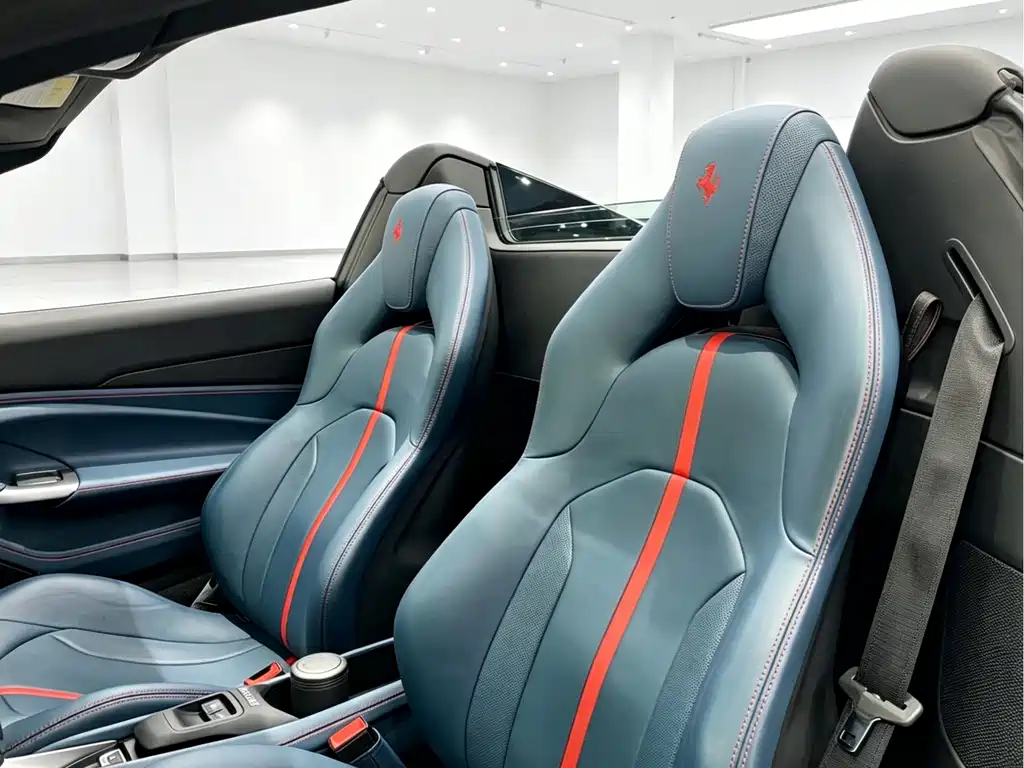 Ferrari F8 Spider 3.9T V8, фото 9