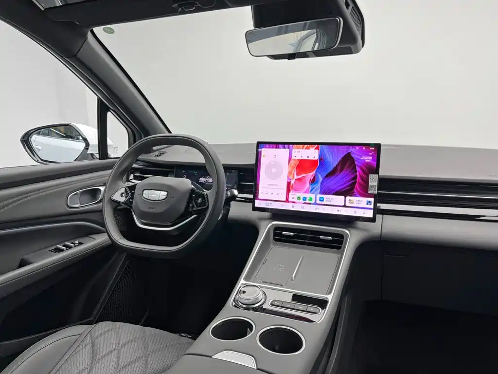 Geely 博越REV — миниатюра 23
