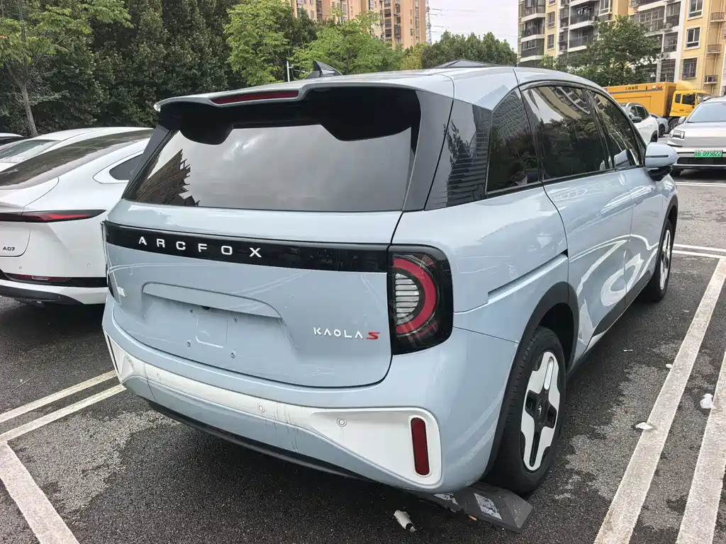 ARCFOX S — миниатюра 4