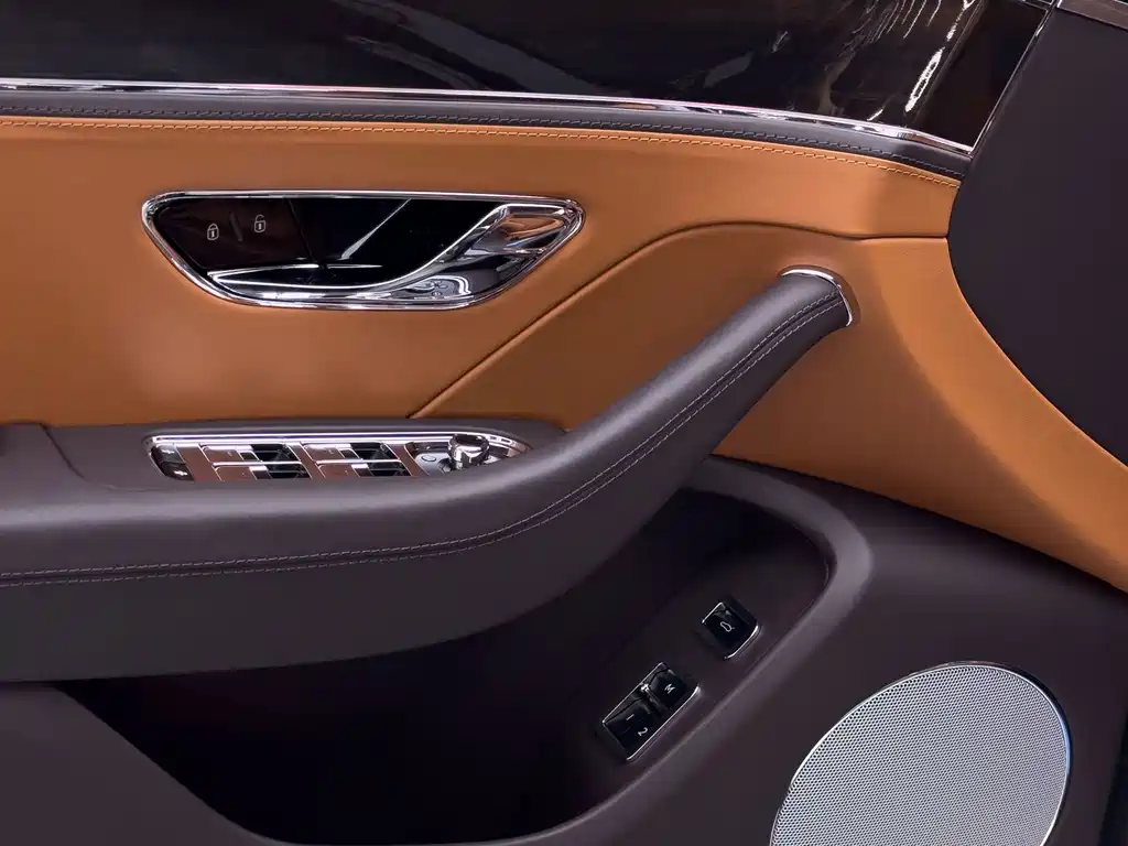 Bentley Flying Spur — миниатюра 12