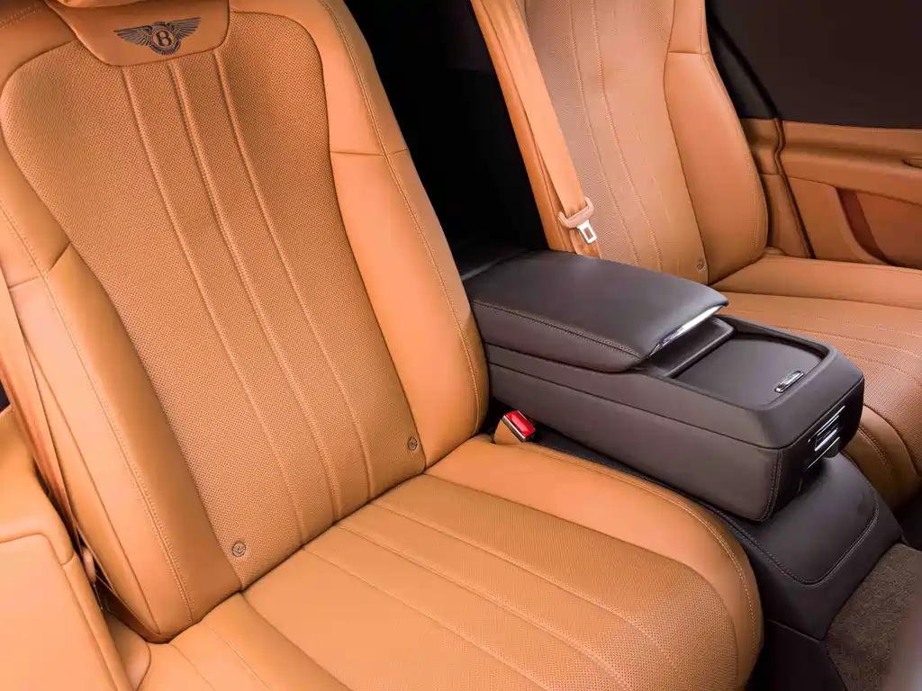Bentley Flying Spur — миниатюра 33