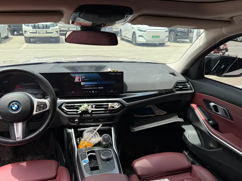 BMW i3 2024 eDrive 40 L