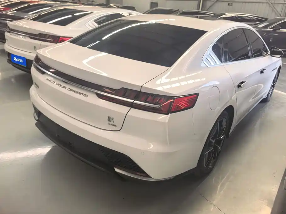 BYD Han — миниатюра 3
