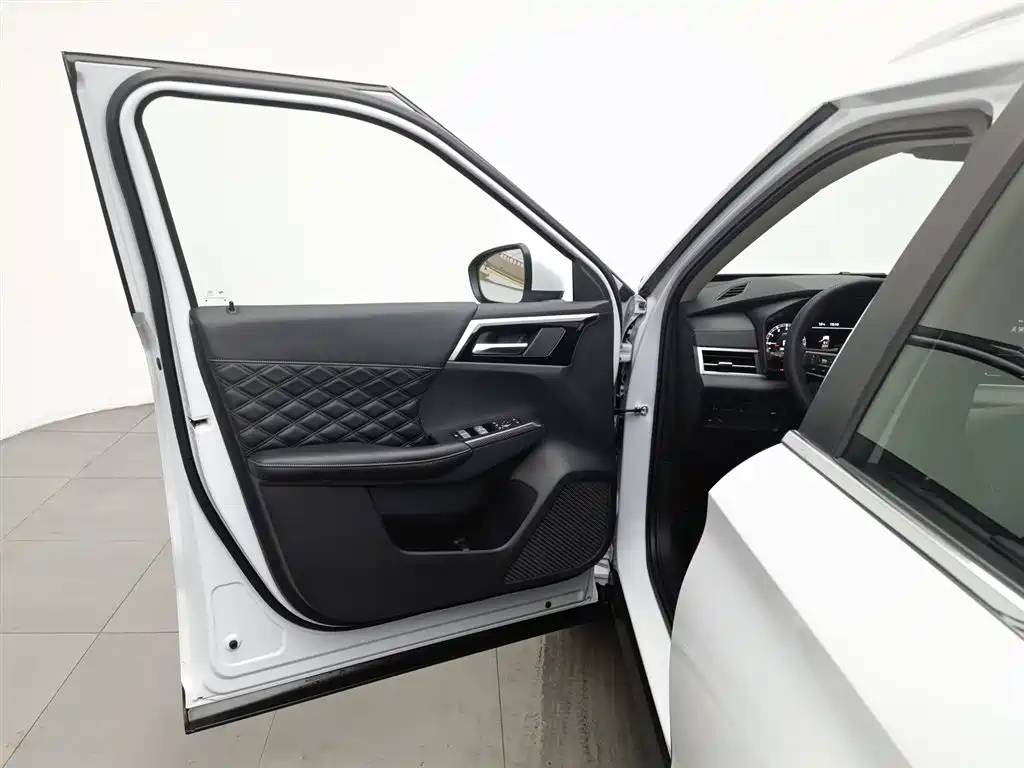Mitsubishi Outlander 2023 1.5T CVT 7 мест