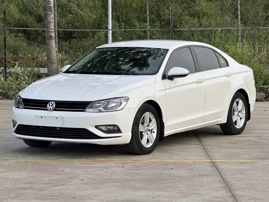 Купить Volkswagen Lamando