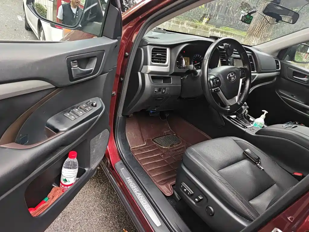 Toyota Highlander — миниатюра 12