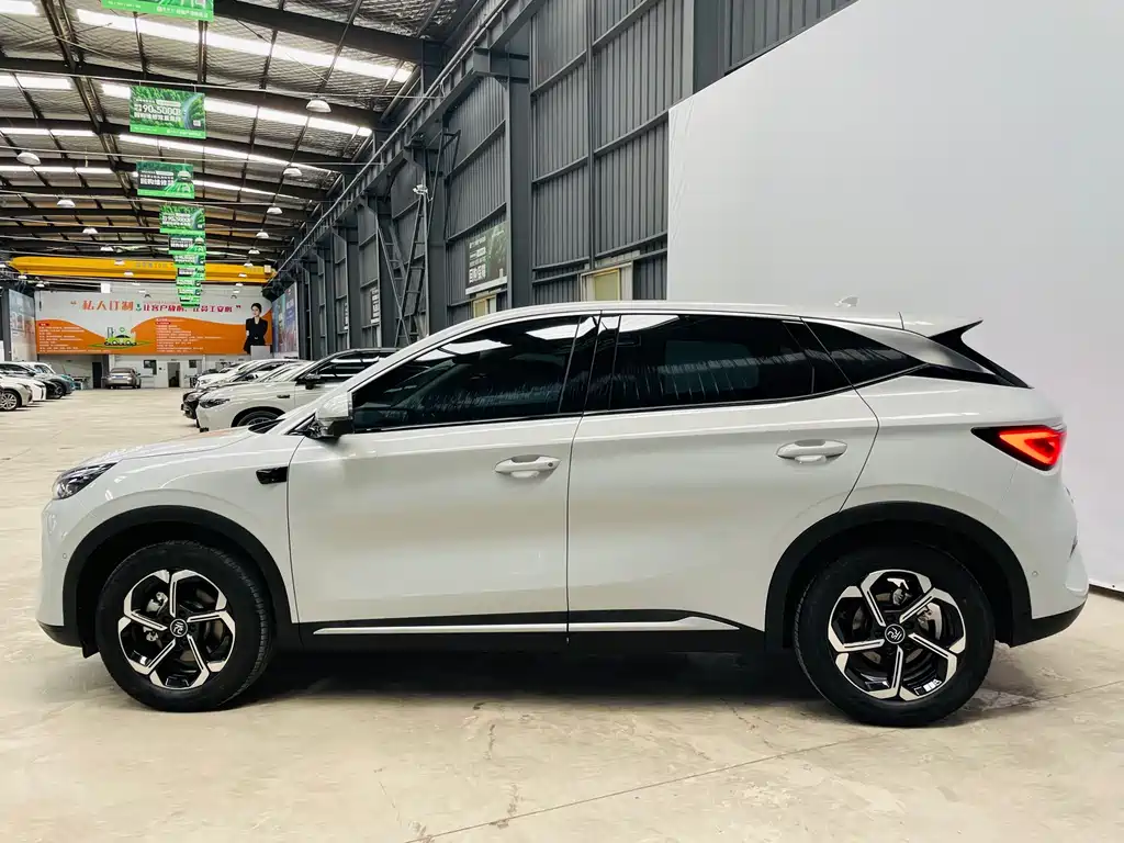 BYD Yuan Plus — миниатюра 33